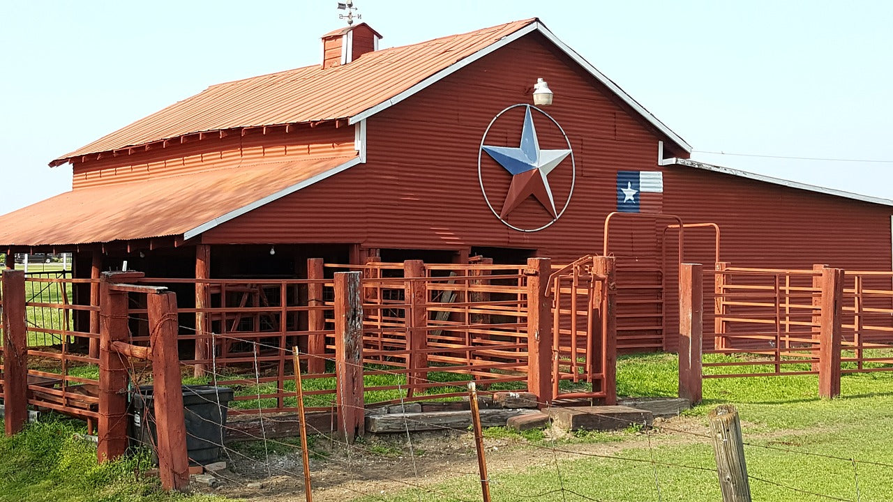 barn, texas, country-2730224.jpg