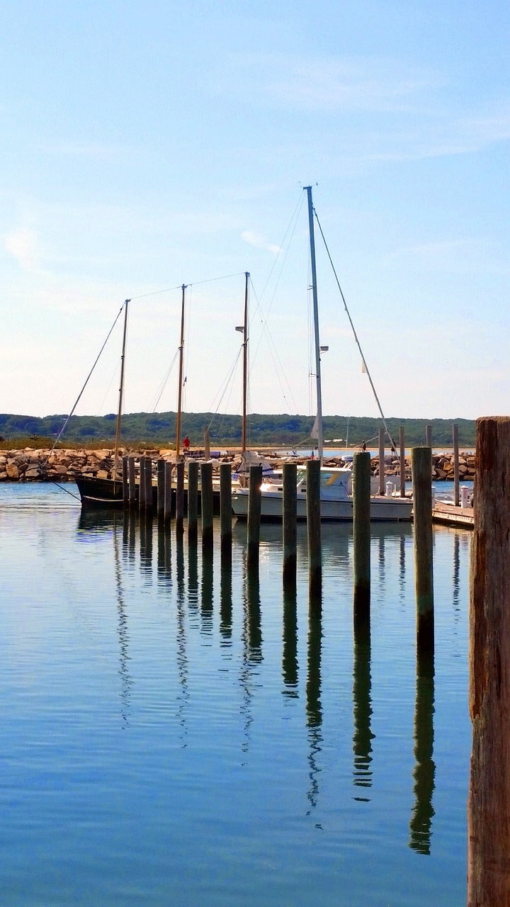 boats, menemsha, marthas vineyard-2378150.jpg