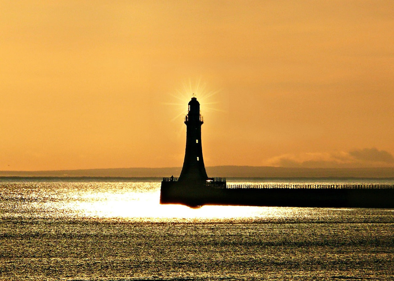 dawn, light, lighthouse-5418255.jpg