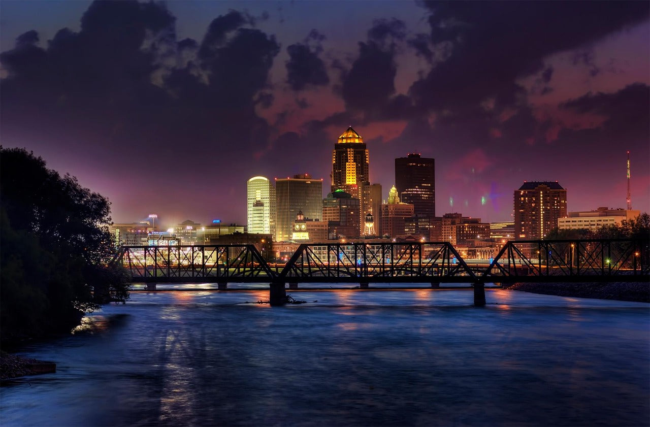 des moines, iowa, downtown-1390472.jpg
