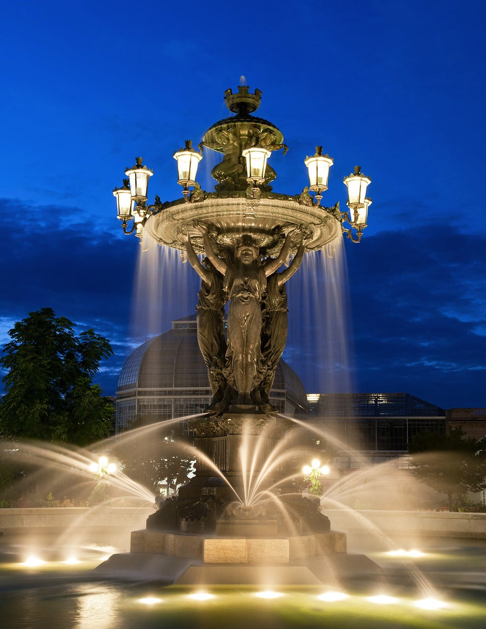 fountain, water, night-85530.jpg