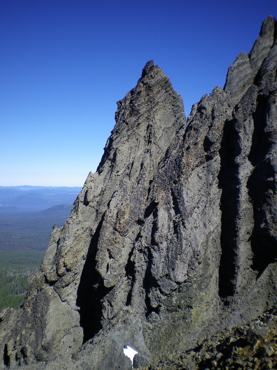 mountain, cliff, oregon-207483.jpg