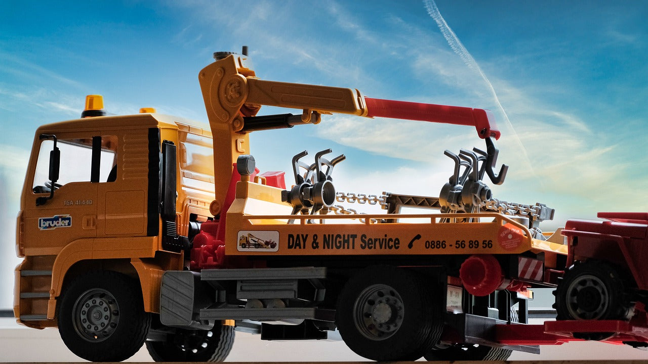 tow truck, tow tractor, truck-6583951.jpg