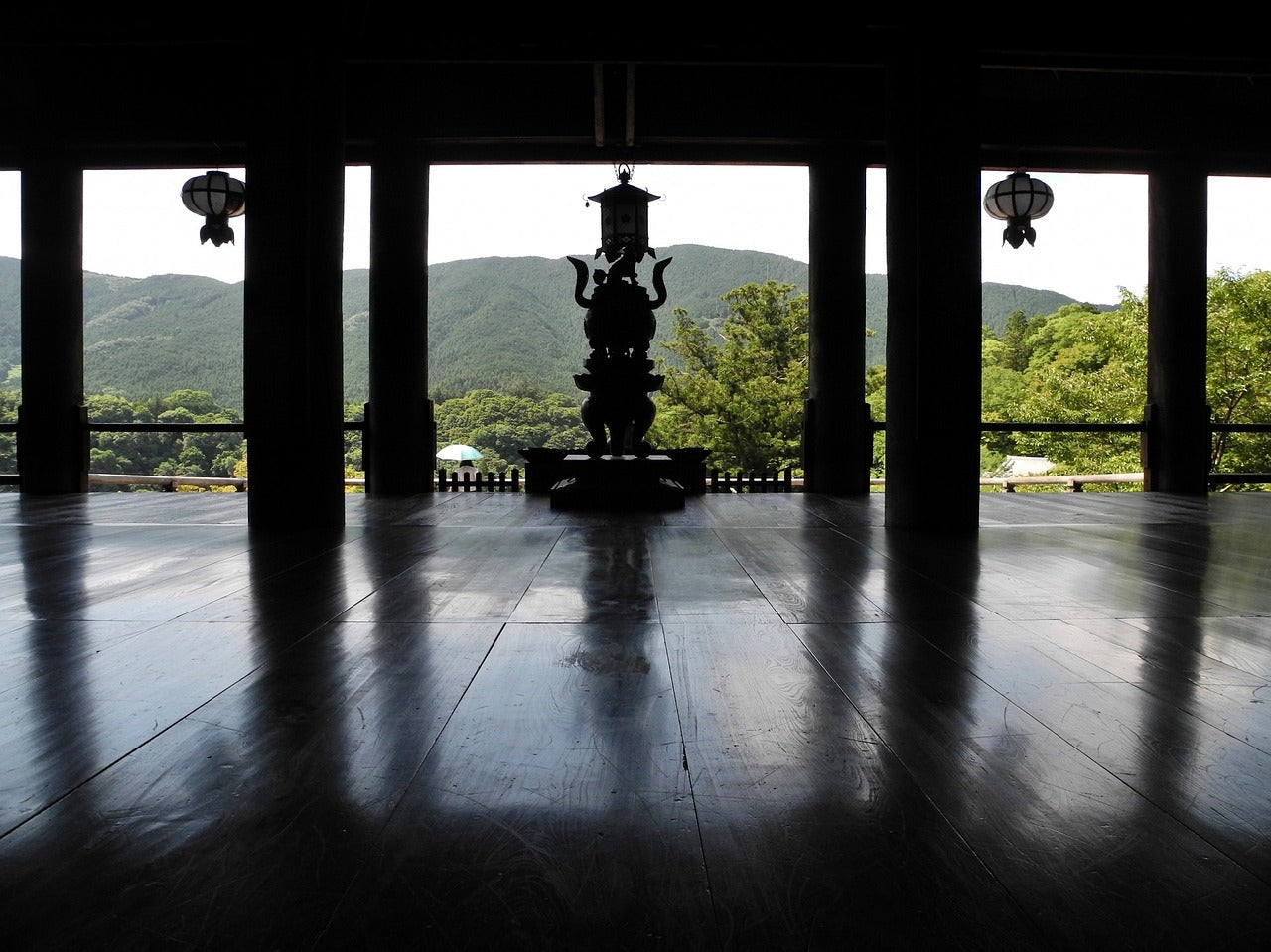 wood butai, hasedera hondo, japan-214224.jpg